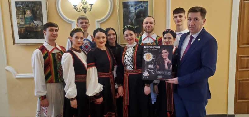 Коллектив "Белые росы" победил в конкурсе видео поздравлений, посвященных нашим защитникам Отечества