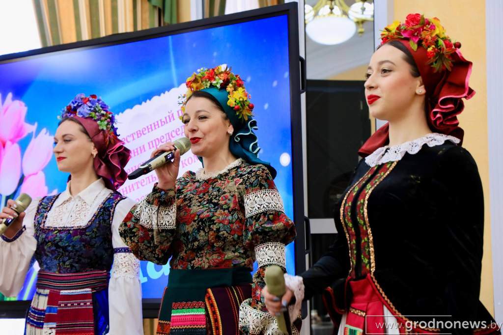 В Гродненском облисполкоме прошел торжественный прием женщин к 8 Марта