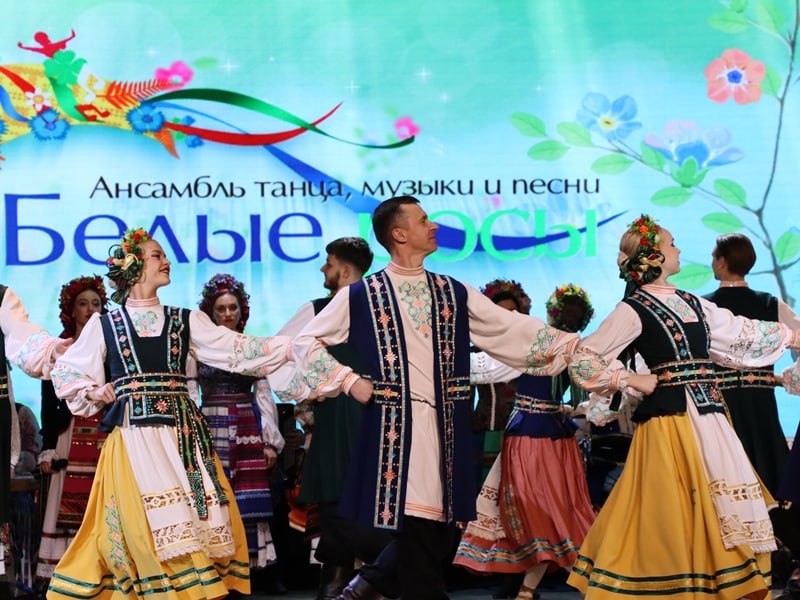 В Сморгонском РЦК прошло торжественное мероприятие, приуроченное ко Дню единения народов Беларуси и России