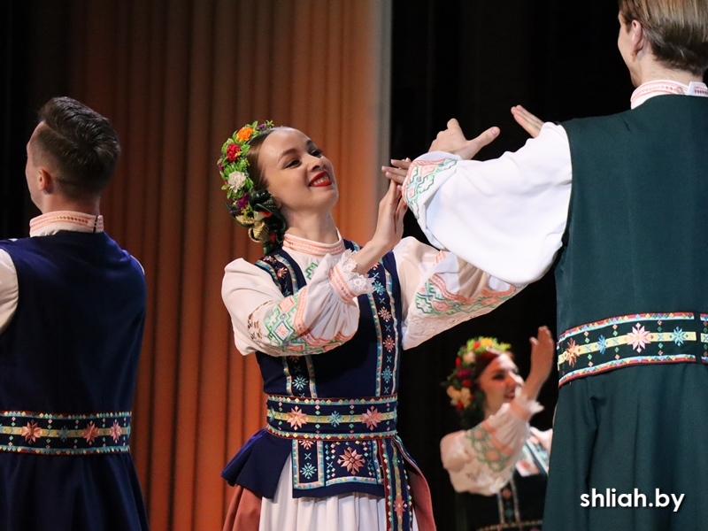 В Сморгонском РЦК прошло торжественное мероприятие, приуроченное ко Дню единения народов Беларуси и России