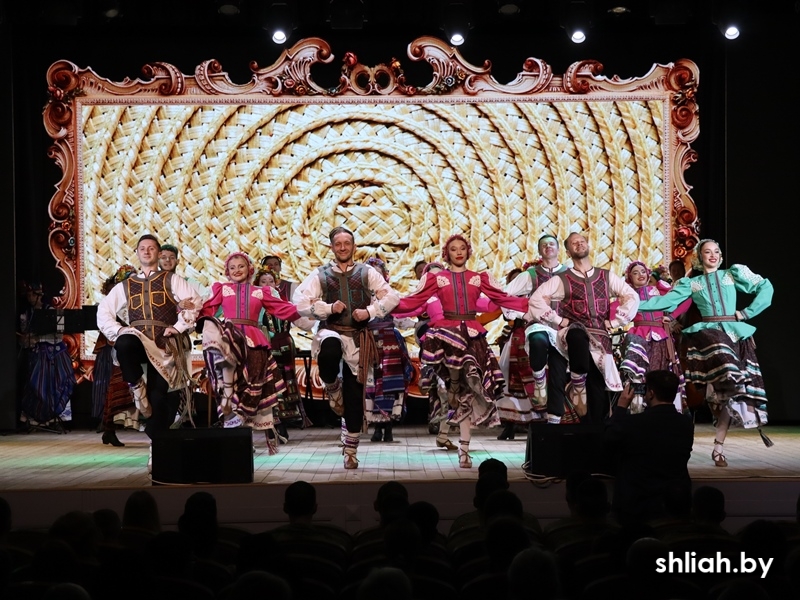 В Сморгонском РЦК прошло торжественное мероприятие, приуроченное ко Дню единения народов Беларуси и России