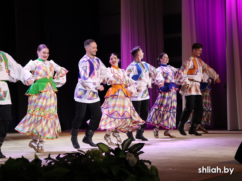 В Сморгонском РЦК прошло торжественное мероприятие, приуроченное ко Дню единения народов Беларуси и России
