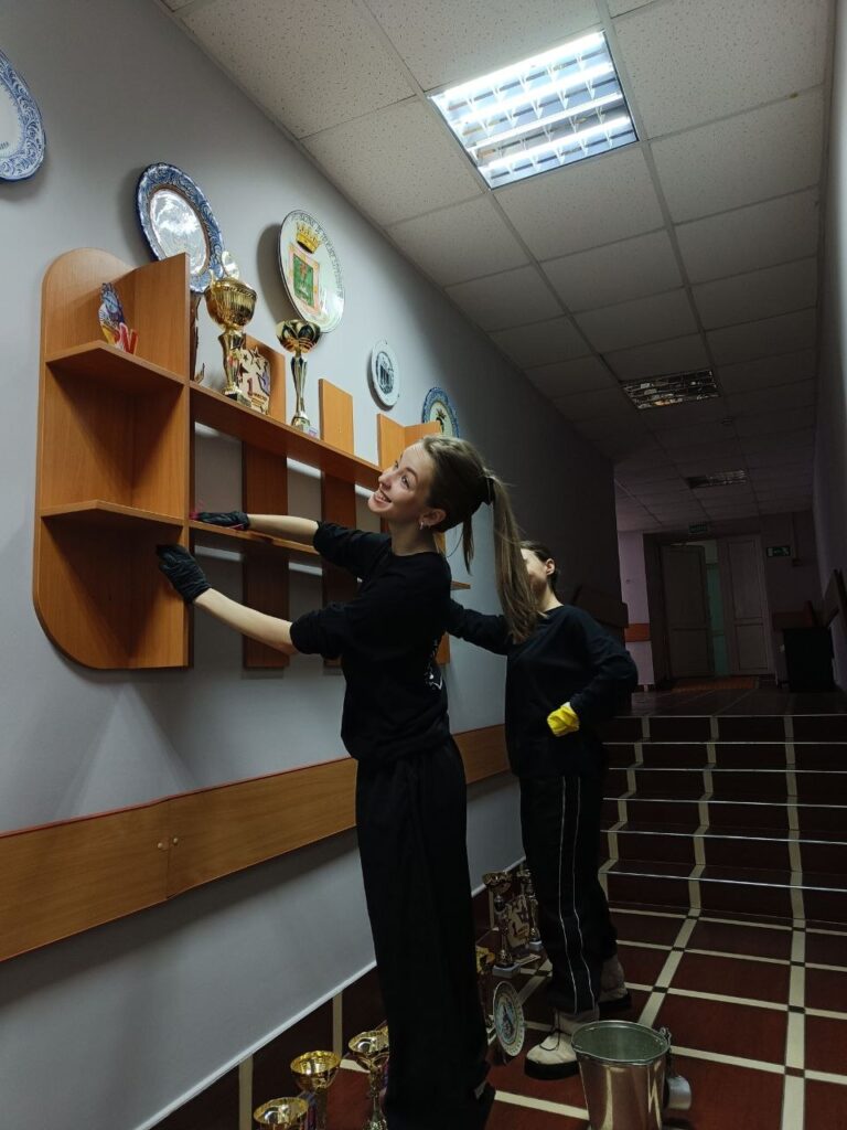 Коллектив ансамбля Белые росы присоединился к республиканскому субботнику!