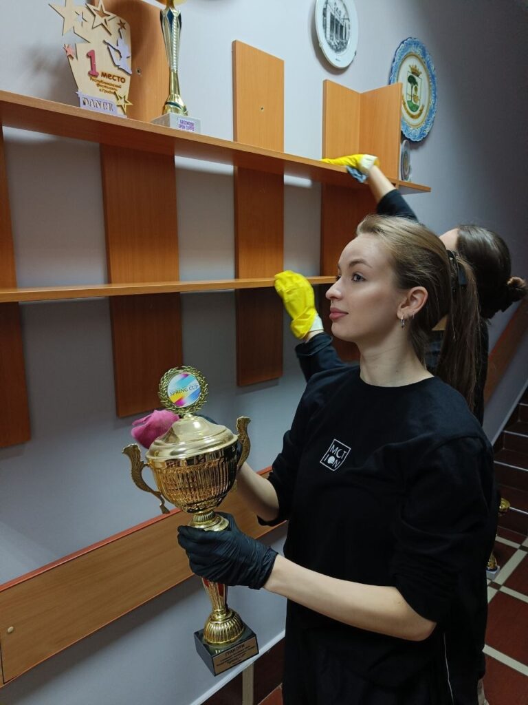 Коллектив ансамбля Белые росы присоединился к республиканскому субботнику!